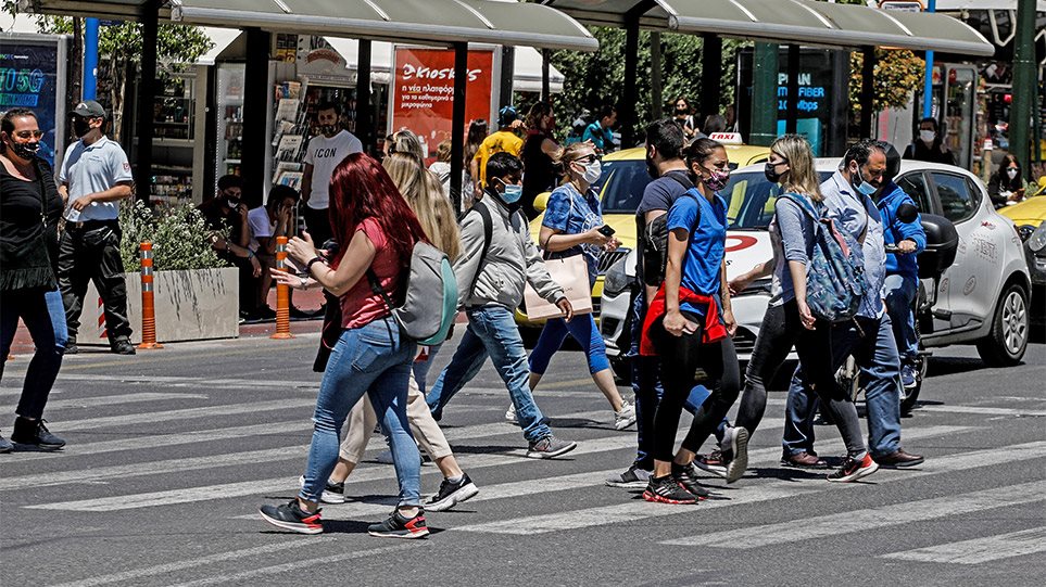 Κορωνοϊός: Σοκάρουν οι προβλέψεις των ειδικών - ''Πάνω από 2.000 κρούσματα την επόμενη βδομάδα''