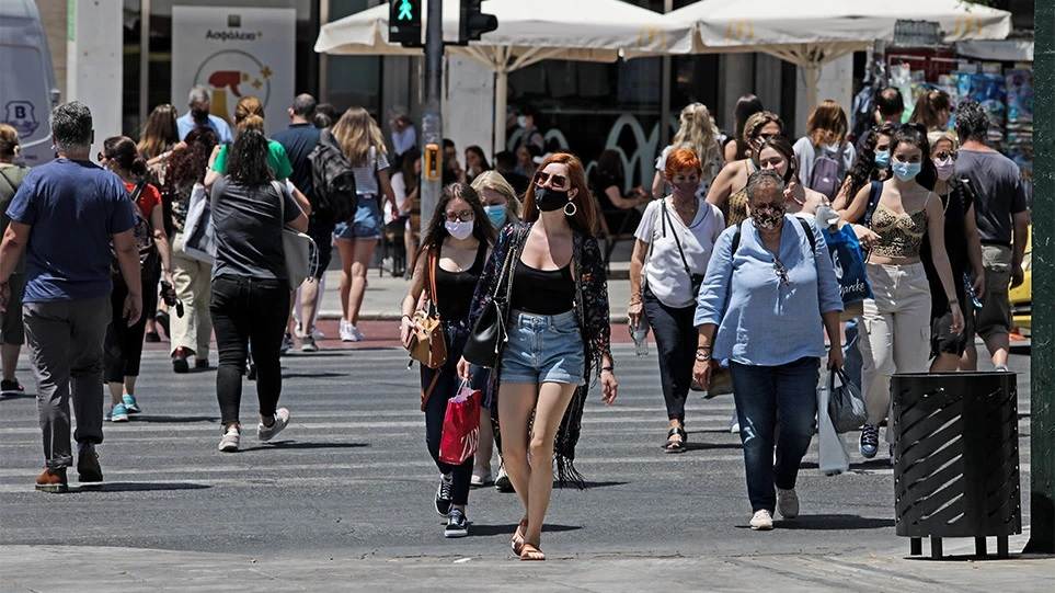 Προνόμια εμβολιασμένων: Τι ισχύει σε εστίαση, ψυχαγωγία & γήπεδα