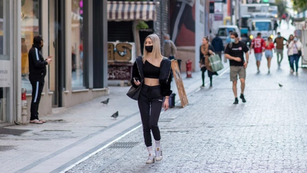 Κορωνοϊός: Νέα 3.199 κρούσματα - 353 οι διασωληνωμένοι και 43 θάνατοι