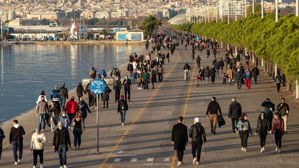 Κορωνοϊός: Θέμα χρόνου τα 5.000 κρούσματα την ημέρα - Έρχονται έκτακτα μέτρα για τους ανεμβολίαστους